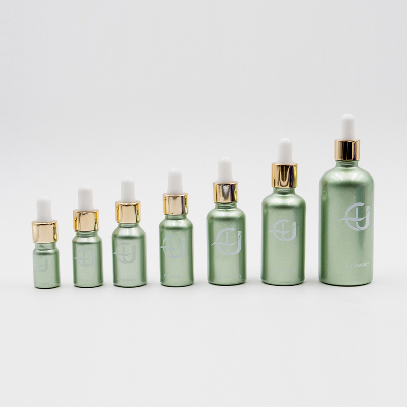 Essentional oil bottle with dropper